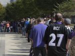 7000 lined up to exchange their jerseys